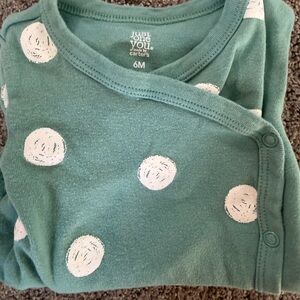 Carter's Baby Onesie and pants set - 6 months